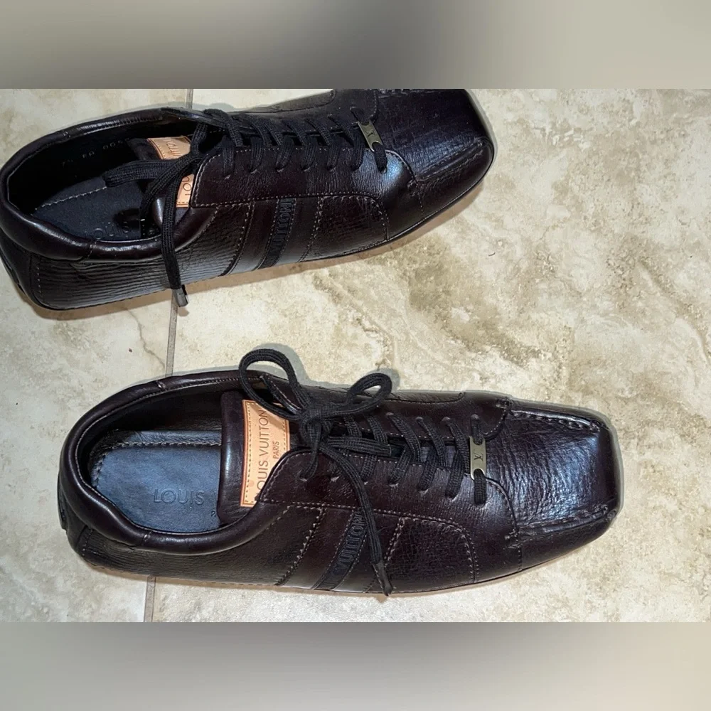 Louis Vuitton Men’s Dark Brown Leather Lace-Up Oxfords
